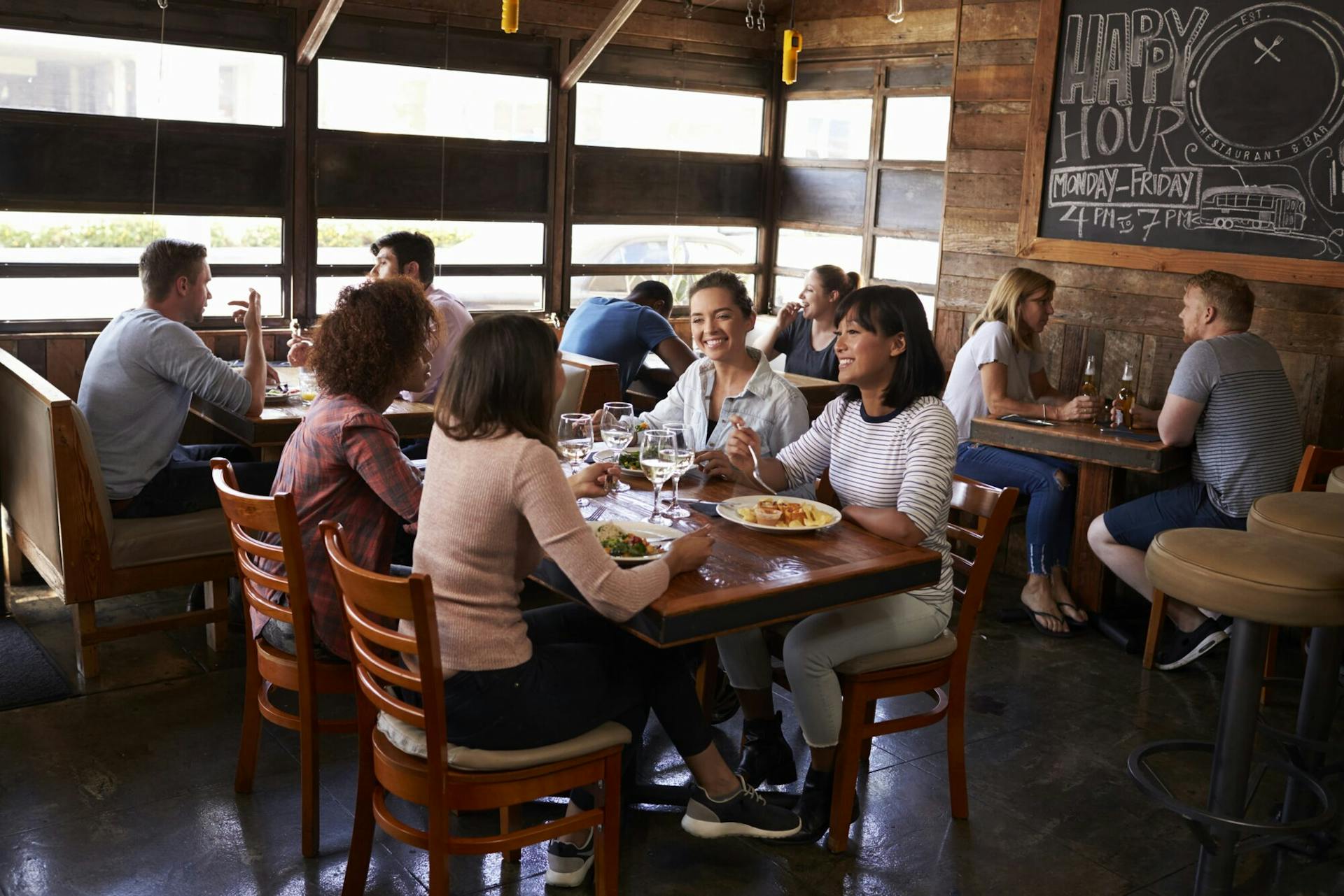 6 Restaurant Customer Retention Strategies to Implement Today